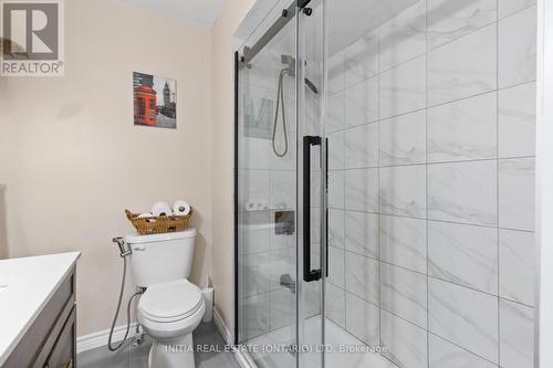 16 - 700 Osgoode Drive, London South (South Y), ON - Indoor Photo Showing Bathroom