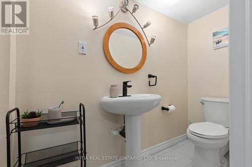 16 - 700 Osgoode Drive, London South (South Y), ON - Indoor Photo Showing Bathroom