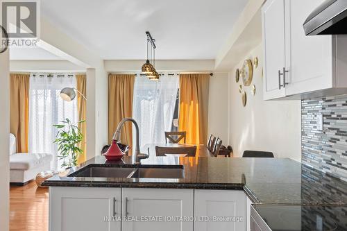 16 - 700 Osgoode Drive, London South (South Y), ON - Indoor Photo Showing Kitchen With Double Sink