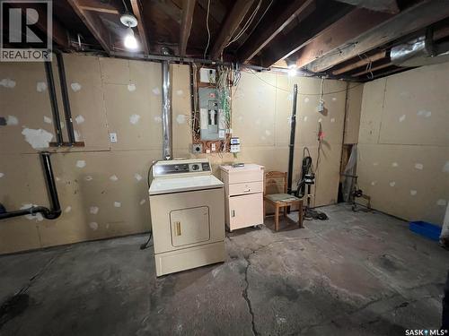 219 Macleod Avenue E, Melfort, SK - Indoor