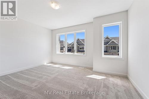 44 Fieldstone Lane Private, Centre Wellington (Elora/Salem), ON - Indoor Photo Showing Other Room