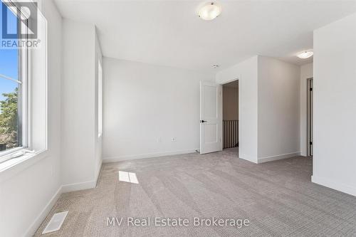 44 Fieldstone Lane Private, Centre Wellington (Elora/Salem), ON - Indoor Photo Showing Other Room