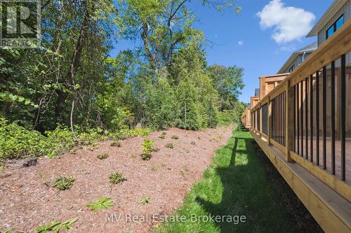 44 Fieldstone Lane Private, Centre Wellington (Elora/Salem), ON - Outdoor