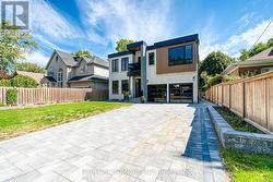 203 SCARBORO CRESCENT  Toronto, ON M1M 2J6