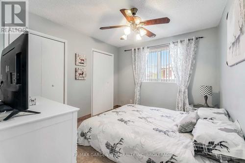 202 - 4692 Crysler Avenue, Niagara Falls (Downtown), ON - Indoor Photo Showing Bedroom