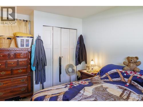 861 2Nd Avenue, Mcbride, BC - Indoor Photo Showing Bedroom
