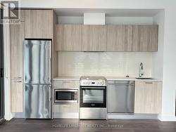 505 - 50 CHARLES STREET E  Toronto, ON M4Y 0C3