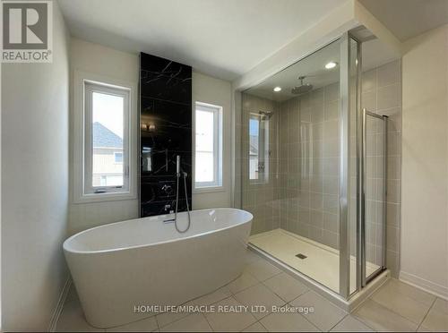 63 Shepherd Drive, Barrie, ON - Indoor Photo Showing Bathroom