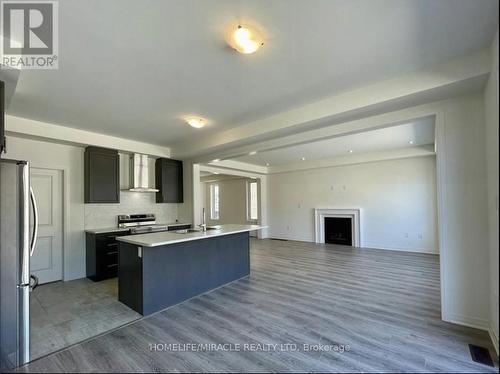 63 Shepherd Drive, Barrie, ON - Indoor Photo Showing Kitchen