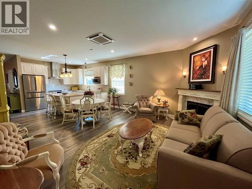 1132 Willow Row, Sicamous, BC - Indoor Photo Showing Living Room With Fireplace