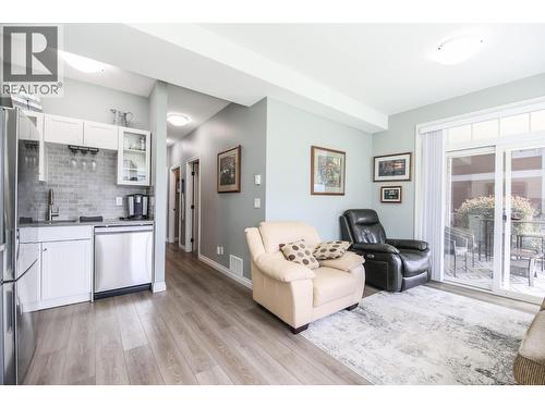 2450 Radio Tower Road Unit# 202, Oliver, BC - Indoor Photo Showing Kitchen