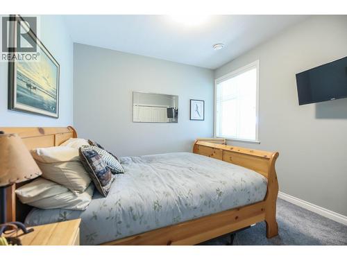 2450 Radio Tower Road Unit# 202, Oliver, BC - Indoor Photo Showing Bedroom