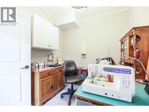 2450 Radio Tower Road Unit# 202, Oliver, BC - Indoor Photo Showing Other Room