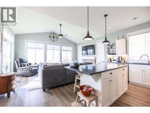 2450 Radio Tower Road Unit# 202, Oliver, BC - Indoor