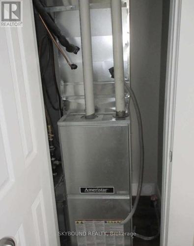 835 King Street E, Hamilton, ON - Indoor Photo Showing Basement