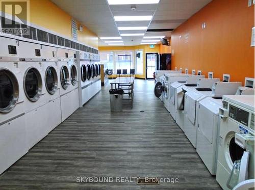 Retail Unit - 835 King Street E, Hamilton, ON - Indoor Photo Showing Laundry Room