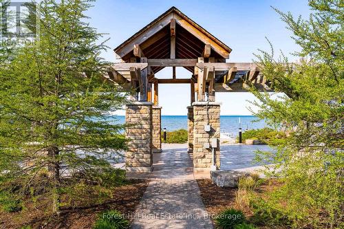 108 - 2 Anchorage Crescent, Collingwood, ON - Outdoor