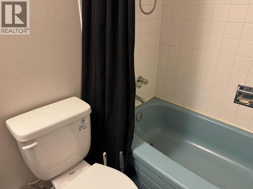 231 Centennial Drive, Mackenzie, BC - Indoor Photo Showing Bathroom