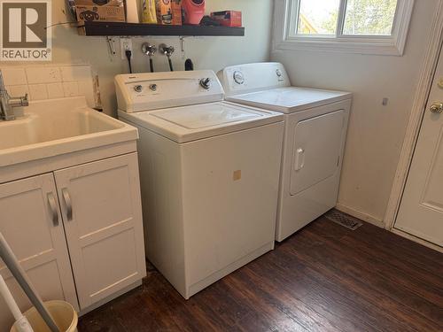 231 Centennial Drive, Mackenzie, BC - Indoor Photo Showing Laundry Room