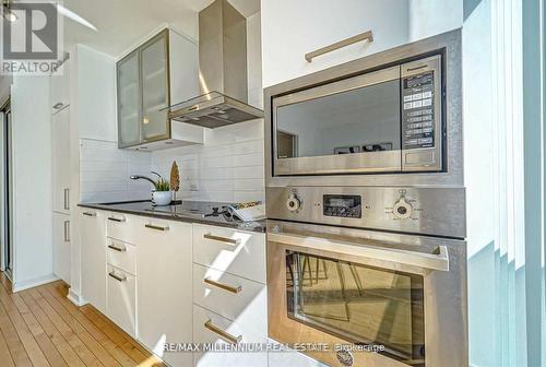 3612 - 14 YORK STREET  Toronto, ON M5J 2Z2