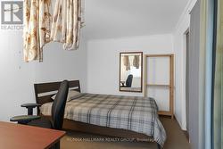 Note: photo has been decluttered with A.I. - 