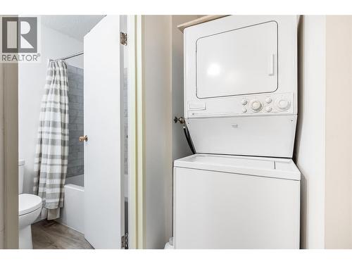 800 Mackenzie Avenue Unit# 101, Revelstoke, BC - Indoor Photo Showing Laundry Room