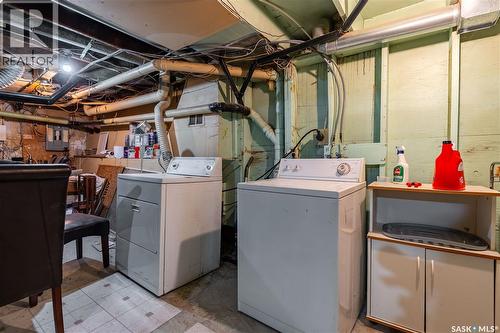 2231 Quebec Street, Regina, SK - Indoor Photo Showing Laundry Room