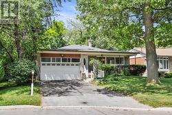 354 BETTY ANN DRIVE  Toronto, ON M2R 1B3