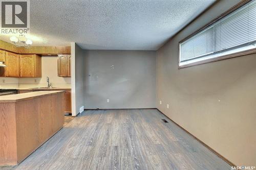 1580 Lacon Street, Regina, SK - Indoor