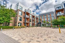 119 - 168 SABINA DRIVE  Oakville, ON L6H 0W5