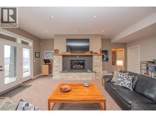 733 Hart Lane, Vernon, BC - Indoor Photo Showing Living Room With Fireplace