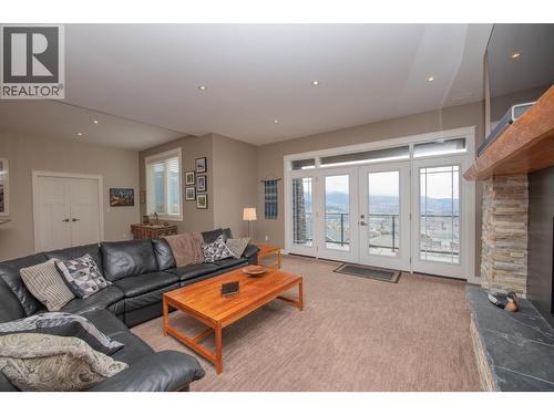 733 Hart Lane, Vernon, BC - Indoor Photo Showing Living Room With Fireplace