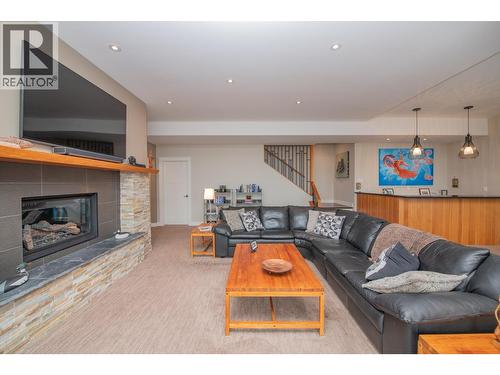 733 Hart Lane, Vernon, BC - Indoor Photo Showing Living Room With Fireplace