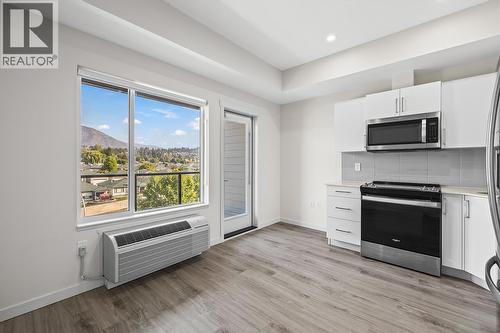 2345 Butt Road Unit# 513, West Kelowna, BC - Indoor Photo Showing Kitchen