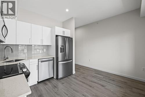 2345 Butt Road Unit# 513, West Kelowna, BC - Indoor Photo Showing Kitchen With Stainless Steel Kitchen