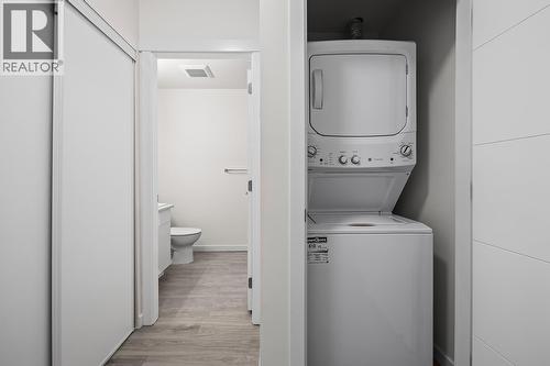2345 Butt Road Unit# 513, West Kelowna, BC - Indoor Photo Showing Laundry Room