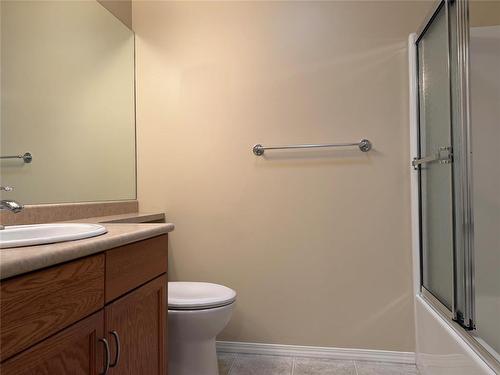 1 81 Kelly Street, Portage La Prairie, MB - Indoor Photo Showing Bathroom