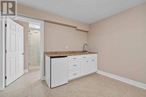 23 Goring Way, Niagara-On-The-Lake (St. Davids), ON - Indoor Photo Showing Other Room