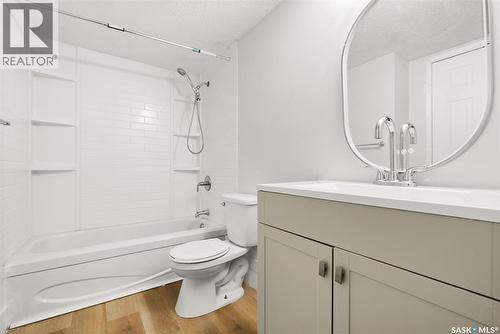 510 2406 Heseltine Road, Regina, SK - Indoor Photo Showing Bathroom