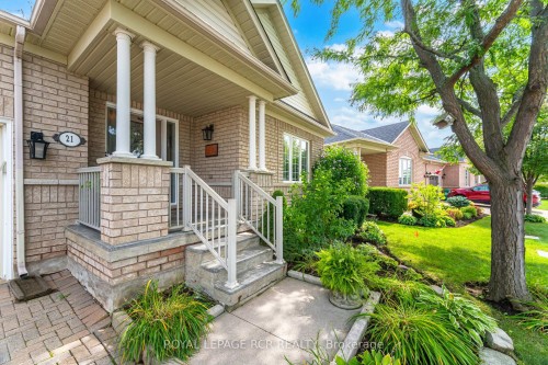 21 Seashell Place, Brampton, ON - Outdoor