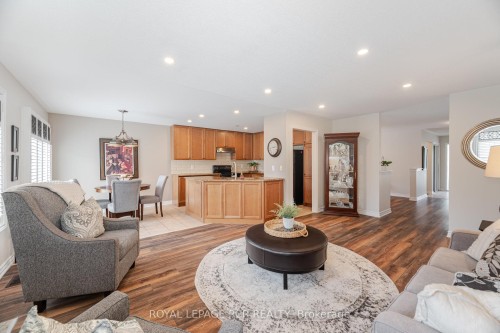 21 Seashell Place, Brampton, ON - Indoor Photo Showing Living Room