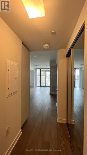 3204 - 11 Wellesley Street W, Toronto, ON - Indoor Photo Showing Other Room