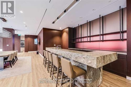 1113 - 27 Bathurst Street, Toronto, ON - Indoor