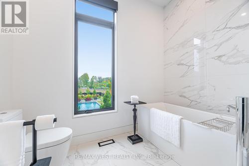 83 Navigation Drive, Prince Edward County, ON - Indoor Photo Showing Bathroom