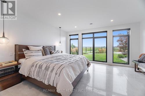 83 Navigation Drive, Prince Edward County, ON - Indoor Photo Showing Bedroom