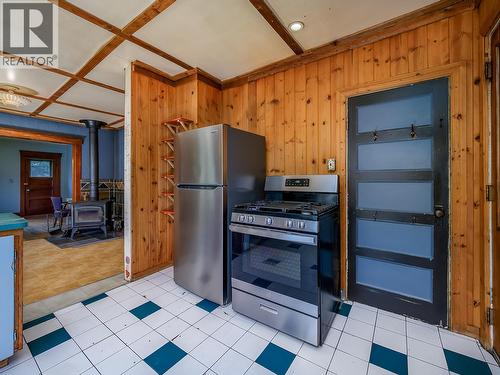 307 2Nd Avenue, Field, BC - Indoor