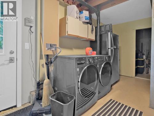 2284 Westville Place, West Kelowna, BC - Indoor Photo Showing Laundry Room