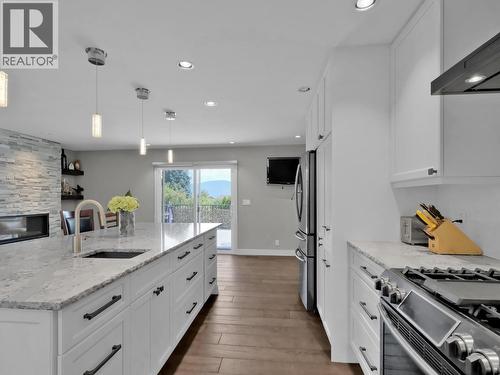 2284 Westville Place, West Kelowna, BC - Indoor Photo Showing Kitchen With Upgraded Kitchen