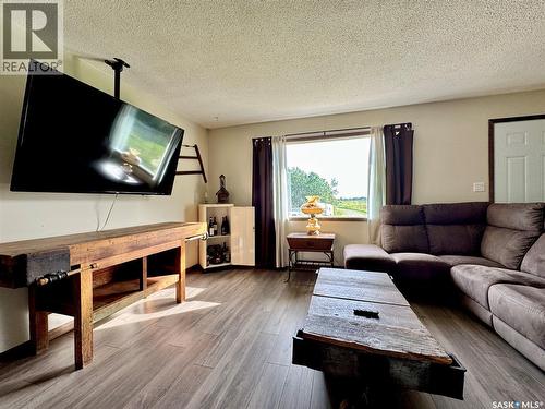 Prairie Crest Acres - Rm Of Cana, Cana Rm No. 214, SK - Indoor Photo Showing Living Room