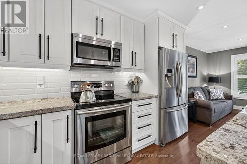 24 Willis Drive, Brampton, ON - Indoor Photo Showing Kitchen With Stainless Steel Kitchen With Upgraded Kitchen